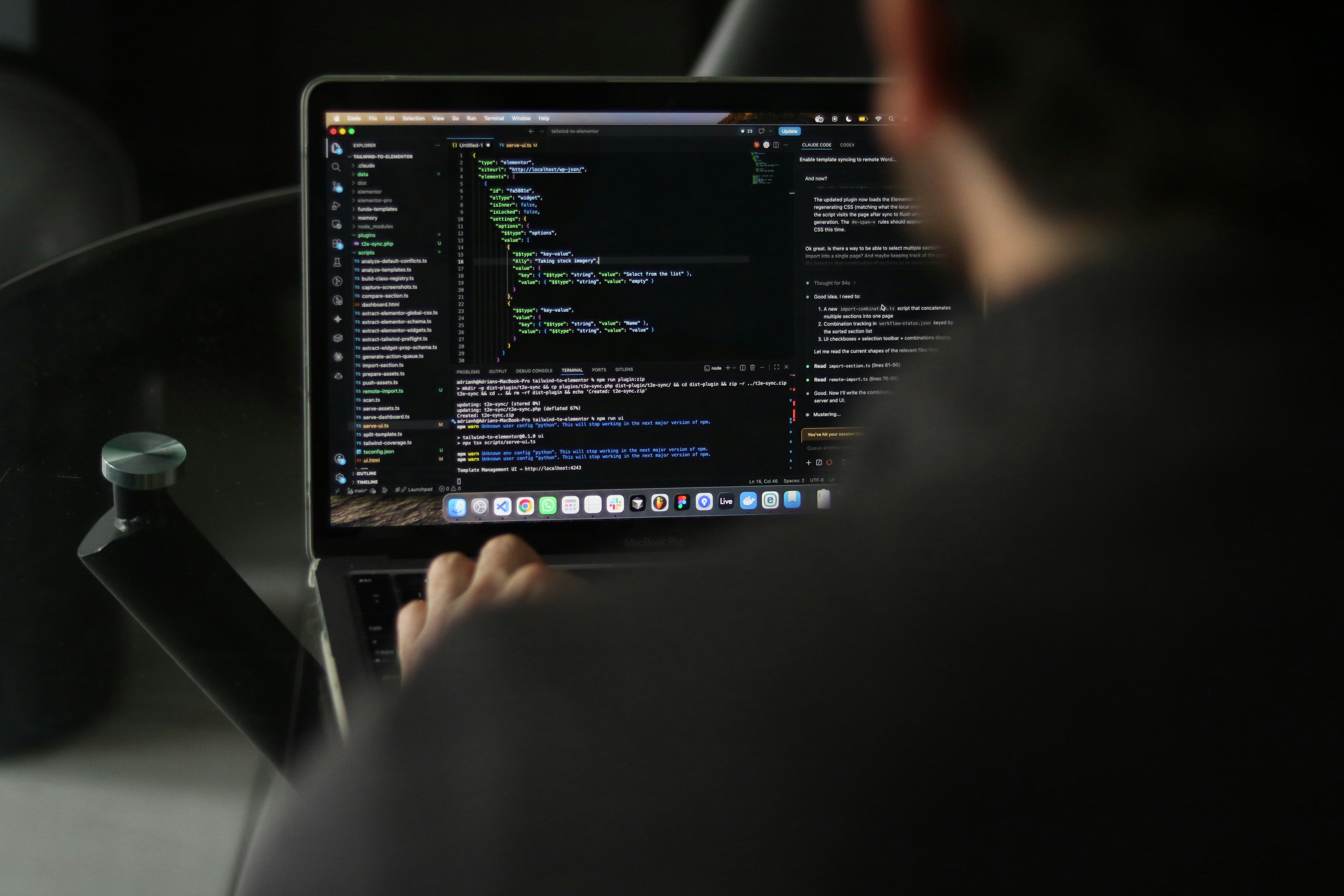Maham Zahid, front-end developer, writing clean HTML, SCSS and JavaScript